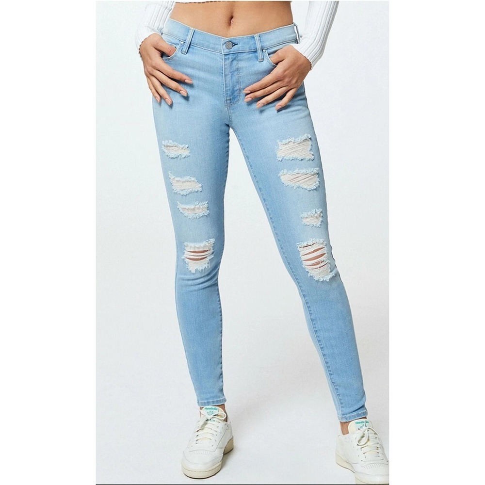 PacSun Distressed Skinny Jeans‎ Ripped Light Wash Denim Casual Women's